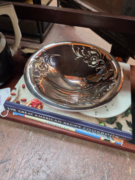 Oneida Silverplate 3-footed floral bowl